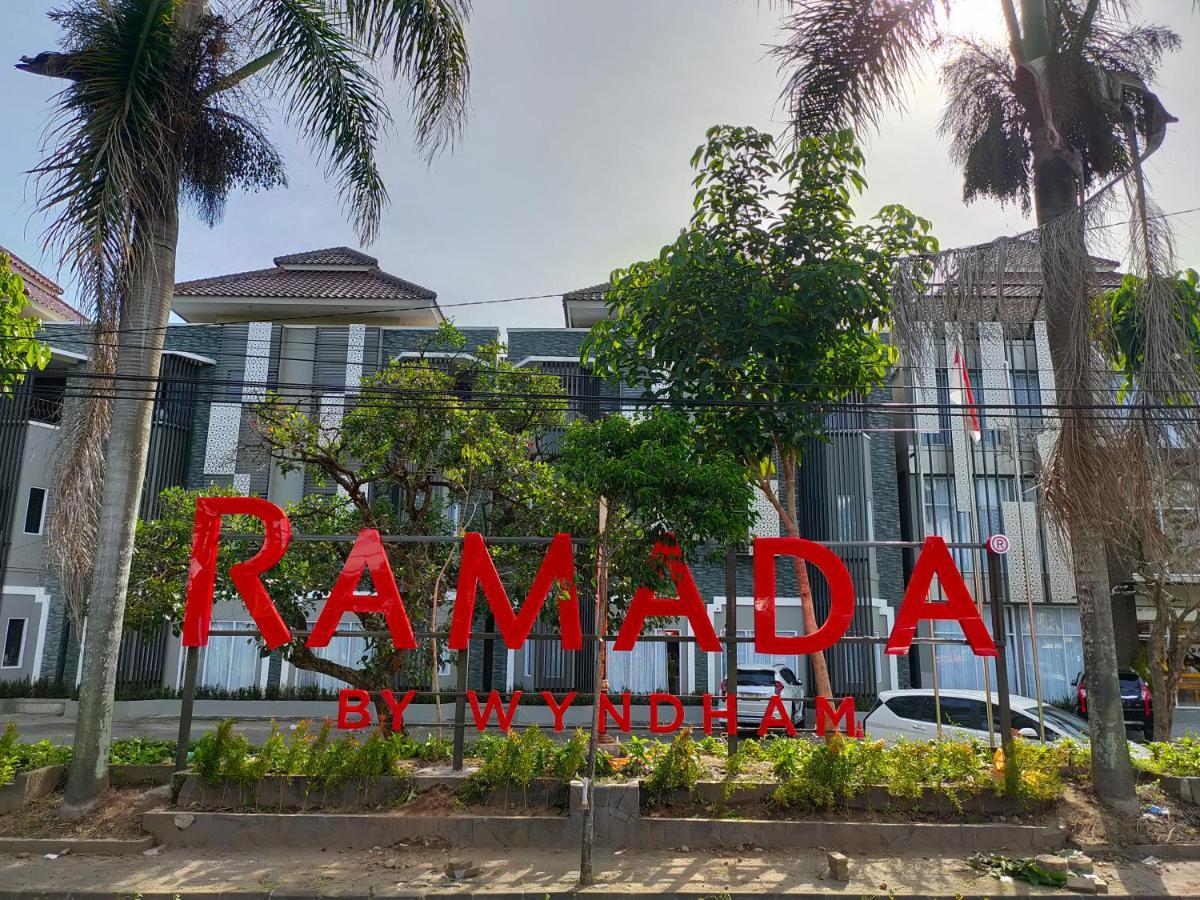 Ramada By Wyndham Yogyakarta Hotel Sleman  Kültér fotó