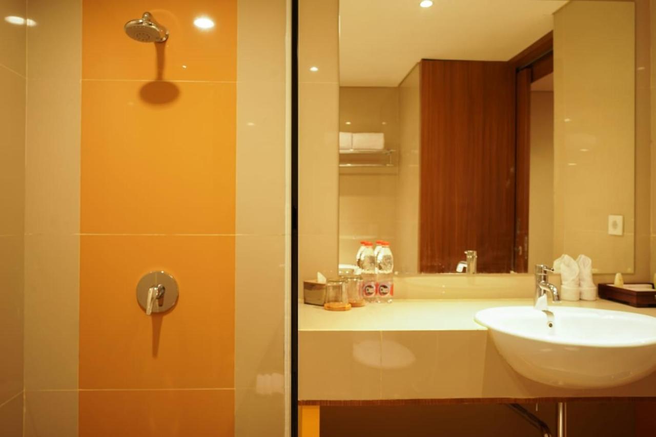Ramada By Wyndham Yogyakarta Hotel Sleman  Kültér fotó