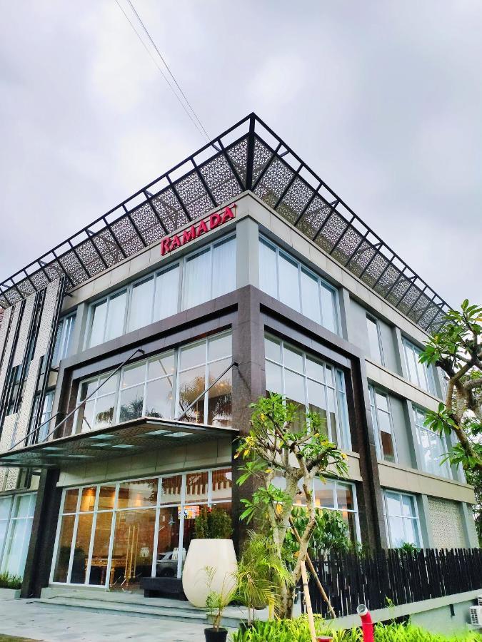 Ramada By Wyndham Yogyakarta Hotel Sleman  Kültér fotó